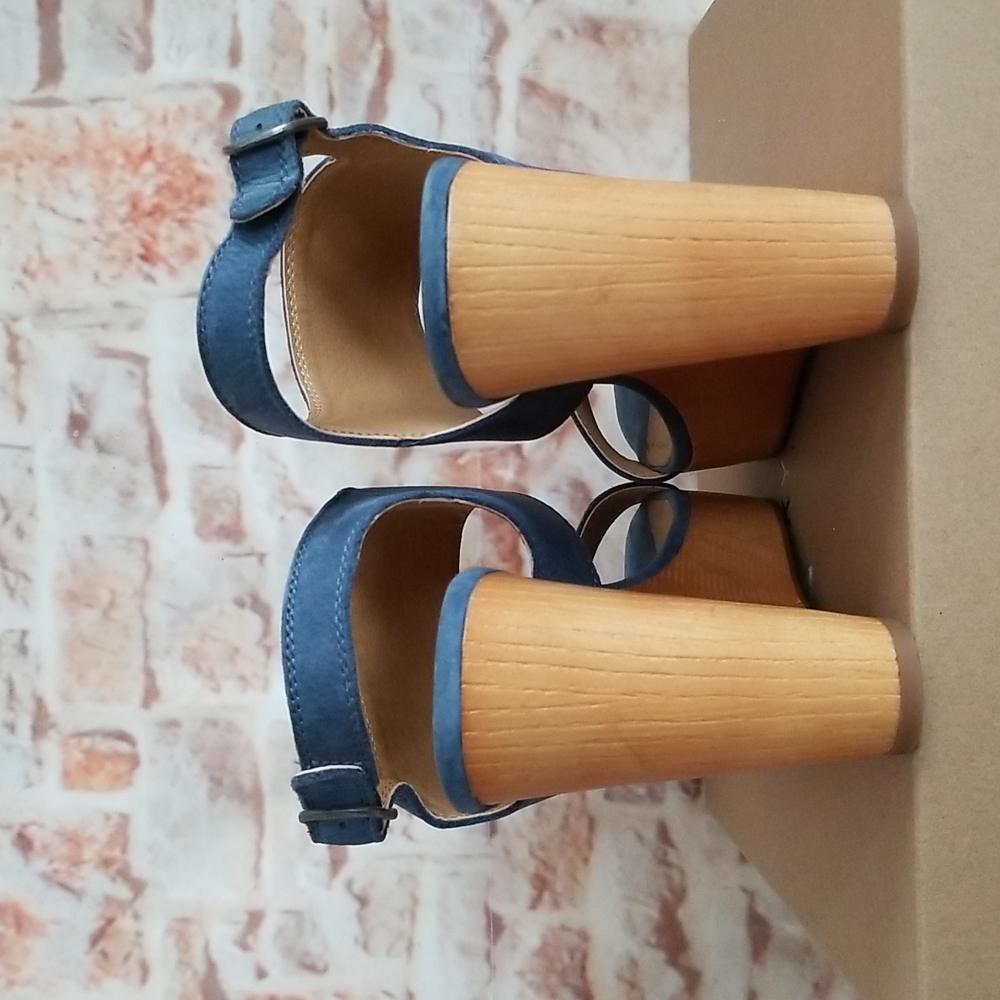 New Lucky Brand Lattela Wedge Sandals - Picture 5 of 8
